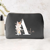 La tua iniziale - Pochette cosmetica in PU con iniziale floreale e nome personalizzato