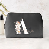 La tua iniziale - Pochette cosmetica in PU con iniziale floreale e nome personalizzato