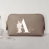 La tua iniziale - Pochette cosmetica in PU con iniziale floreale e nome personalizzato