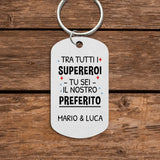 Portachiavi personalizzato Super Papà in acciaio inossidabile spazzolato con stampa UV colorata e nome inciso – Motivo 3