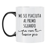 Tazza personalizzata per coppie Non ti lascio scappare con illustrazione custom, regalo San Valentino – Motiv 9