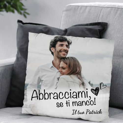 Cuscino per coppia personalizzato Quando ti manco con nomi incisi, morbido peluche premium – Motiv 2
