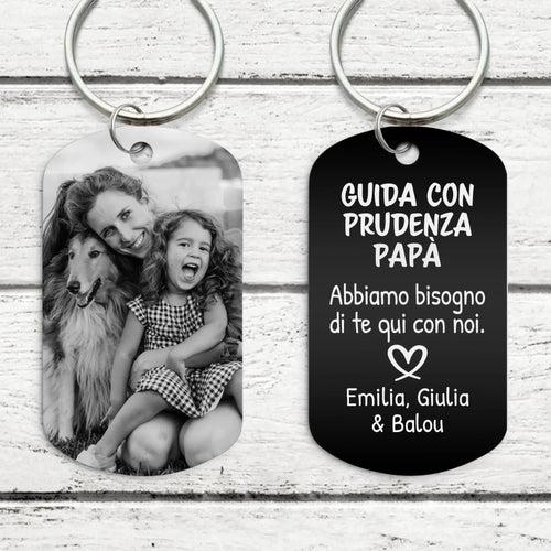 Portachiavi personalizzato in alluminio nero con incisione Guida con prudenza, personalizzabile con nome e design