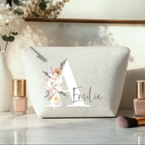 La tua iniziale - Pochette cosmetica in feltro con iniziale floreale e nome personalizzato