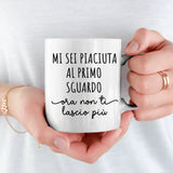 Tazza personalizzata per coppie Non ti lascio scappare con illustrazione custom, regalo San Valentino – Motiv 4