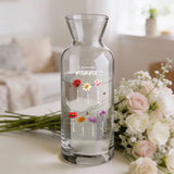 Vaso in vetro trasparente personalizzato con nomi e motivi floreali, ideale come regalo per la festa della mamma – Motiv 3