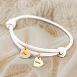 Bracciale personalizzato in pelle con cuori in acciaio inossidabile incisi al laser, design Amici – Motiv 19