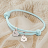 Bracciale personalizzato in pelle con cuori in acciaio inossidabile incisi al laser, design Amici – Motiv 12